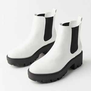 Urban Outfitters Remy Boot, size 7